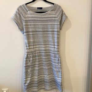 Gap cotton blend cinched short sleeve dress with zip up pockets